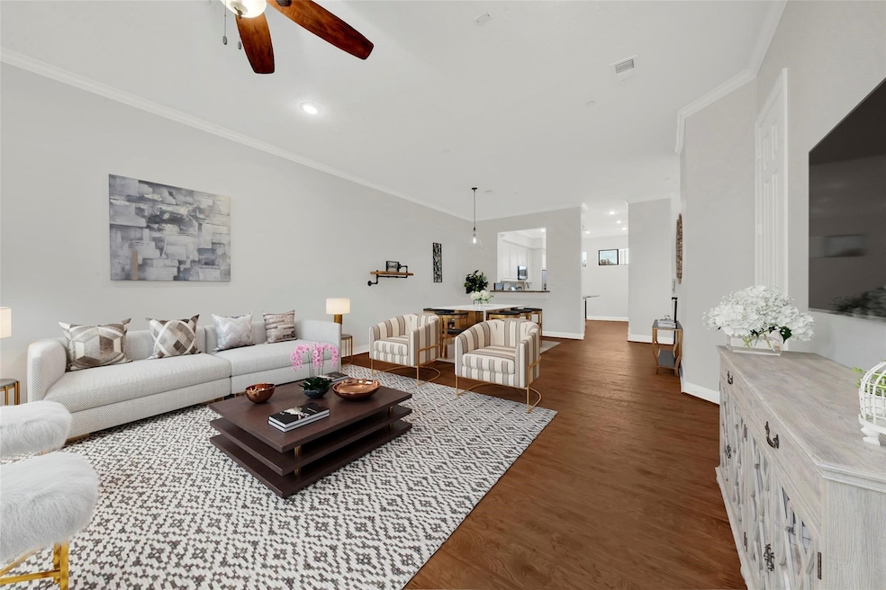 Ideally located near the Texas Medical Center, Her