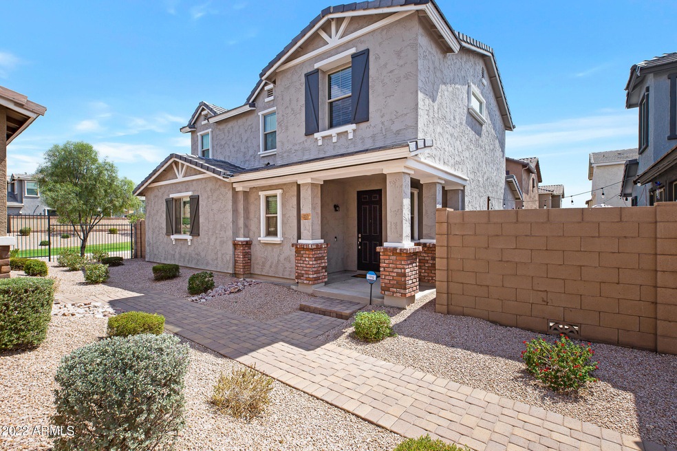 257 N 56th Pl-2