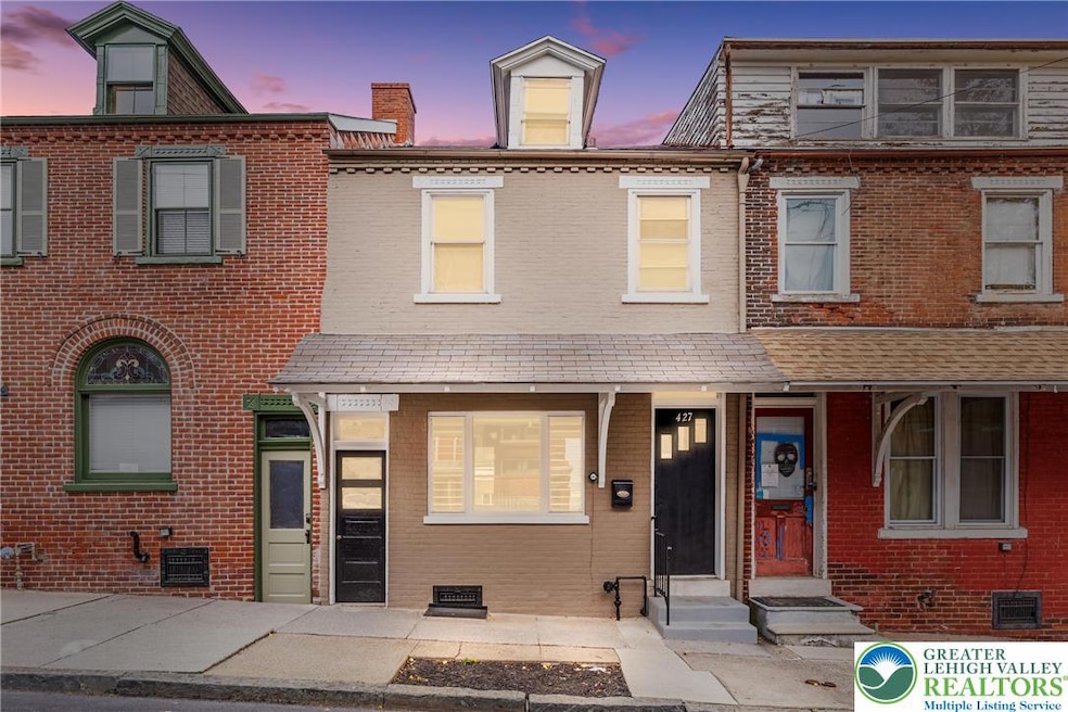 427 N Lumber St, Allentown, PA 18102 - photo 1