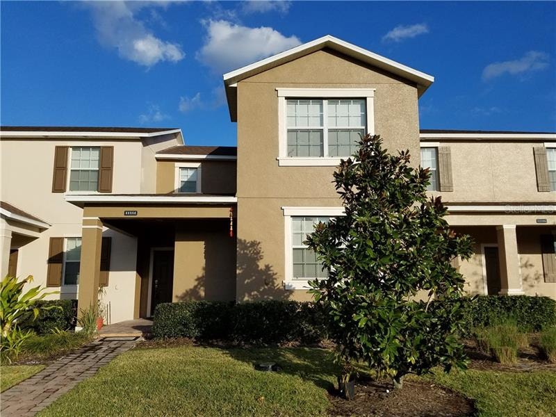 Front-11184 Savannah Landing Cir