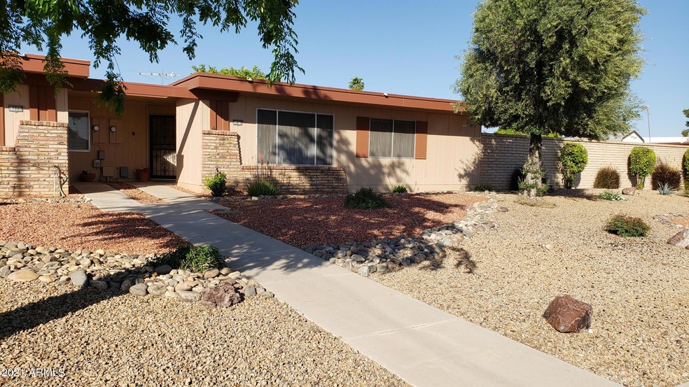 10876 W Thunderbird Blvd, Sun City, AZ 85351 - photo 1