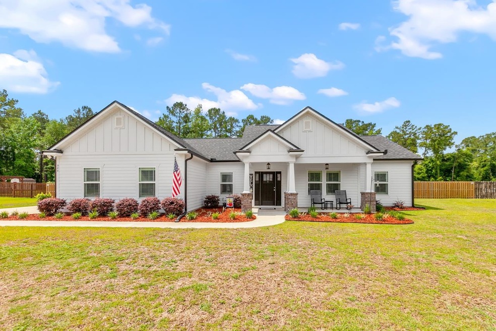 380 Parkside Cir, Crawfordville, FL 32327 - photo 1
