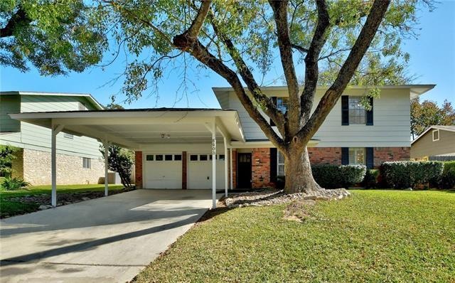 No lack of curb appeal with this 2 story dream, lo