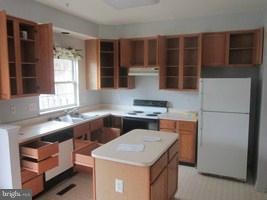 9952 Sherwood Farm Rd, Owings Mills, MD 21117 - photo 1