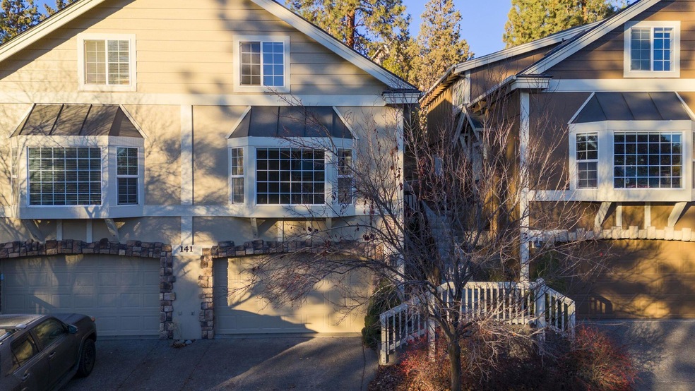 31-web-or-mls-141 SW 17th St, Bend-31