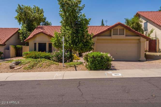 1819 E Sheena Dr Phoenix AZ-small-002-4-