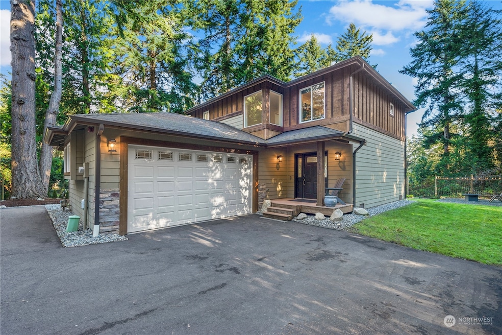 Sold $900,000 • Co-Listing Agent