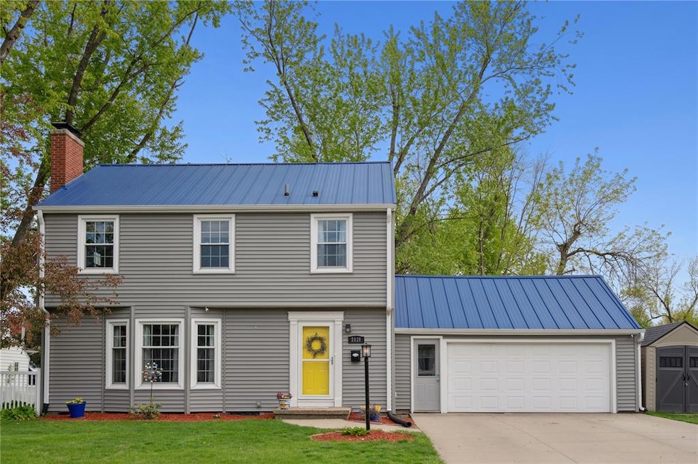 2639 5th Ave SE, Cedar Rapids, IA 52403 - photo 1