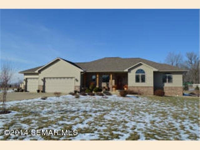 3418 9th Ave NW, Austin, MN 55912 - photo 1