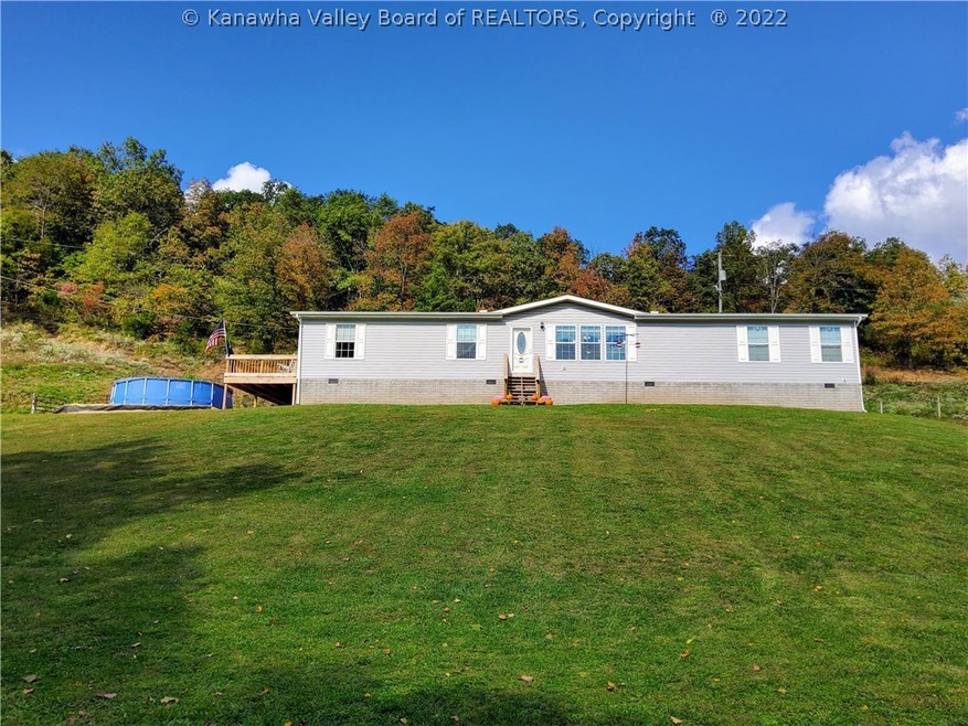 179 HALE LN, LEON, WV 25123