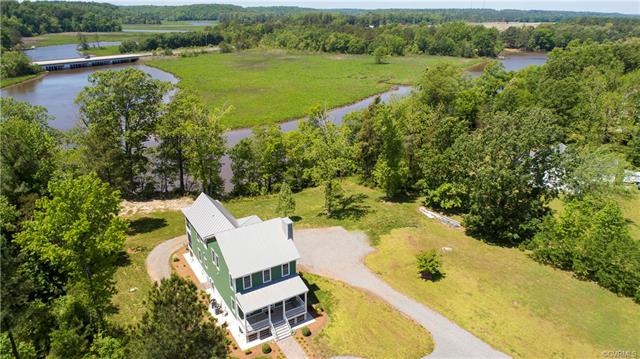 157 Creek View Rd, Tappahannock, VA 22560 - photo 1