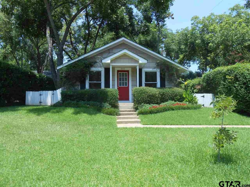 806 806 Leard, Tyler, TX 75701 - photo 1