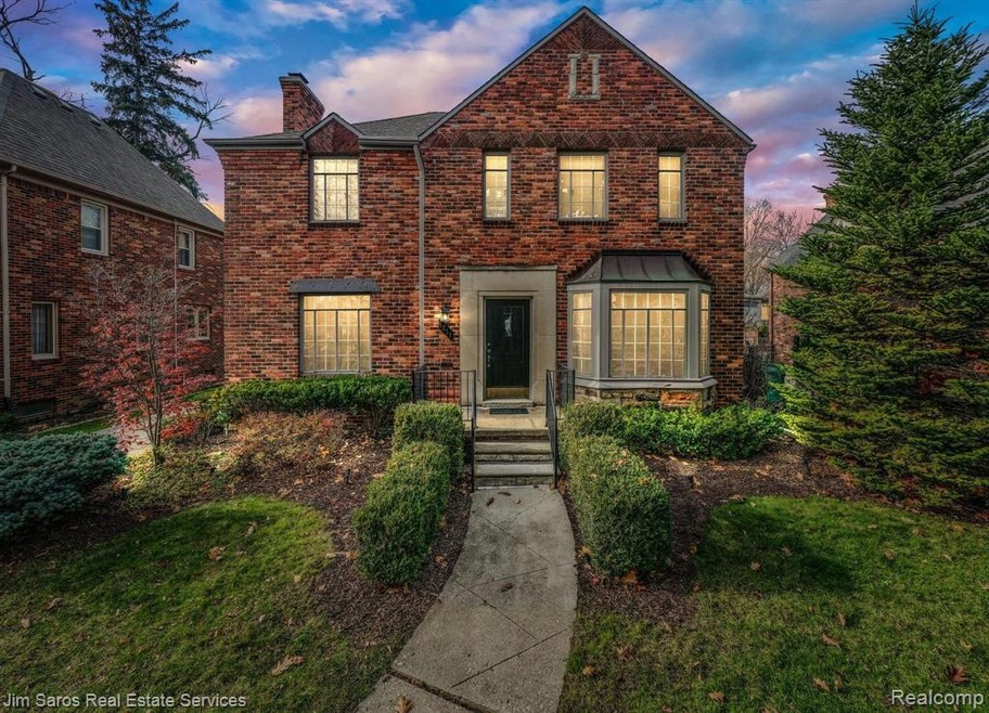 1-web-or-mls-1211 Harvard Grosse Pointe Park0043.j