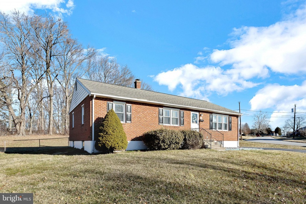 4607 Ethel Cir, Wilmington, DE 19804 - photo 1