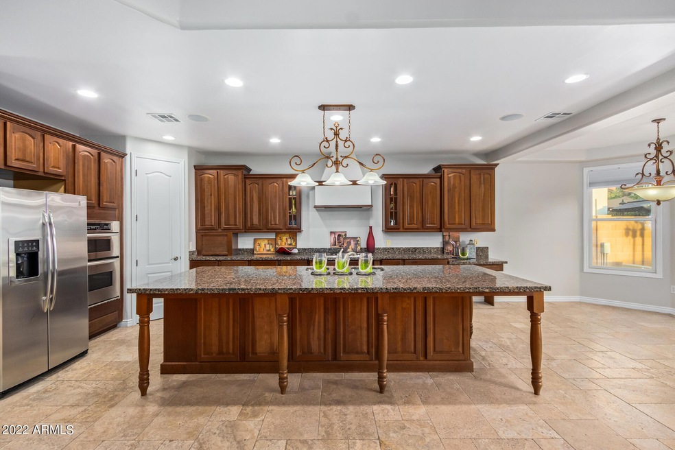 Large Island Kitchen.