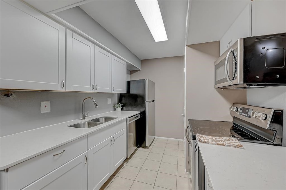 For Rent $1,180/month