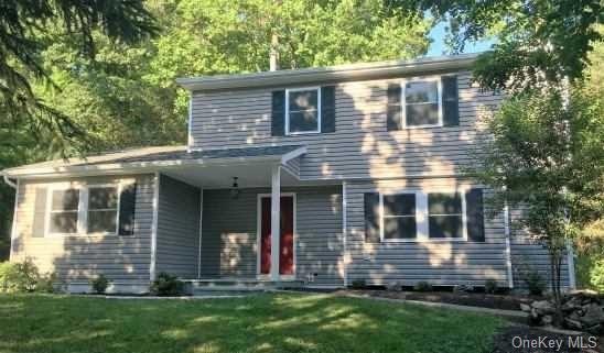 70 Stuart Dr, Poughkeepsie, NY 12603 - photo 1