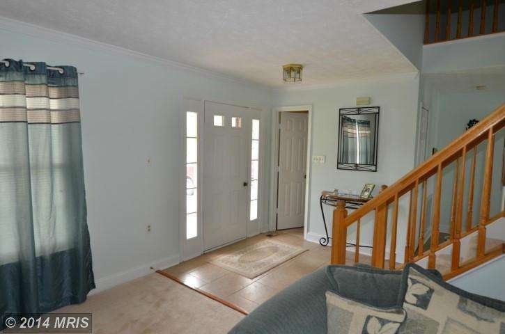 10499 Labrador Loop, Manassas, VA 20112 - photo 1