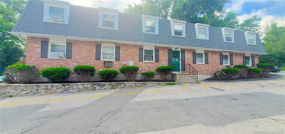 368 Colonial Ave unit 1C, Waterbury, CT 06704 - photo 1