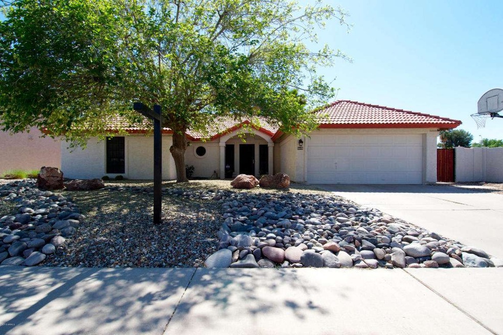 5645 W Frye Rd, Chandler, AZ 85226 - photo 1