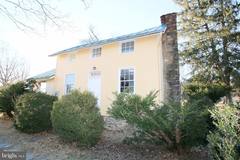 15563 Hillsboro Rd unit B, Purcellville, VA 20132 - photo 1