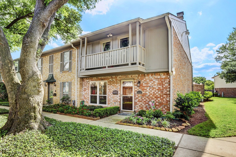 14161 Lost Meadow Ln, Houston, TX 77079 - photo 1