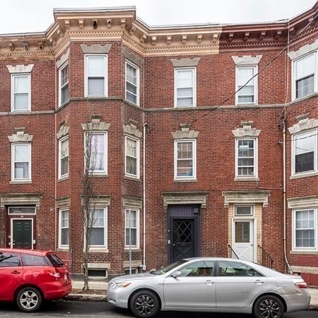 Sold $955,000 • Co-Listing Agent