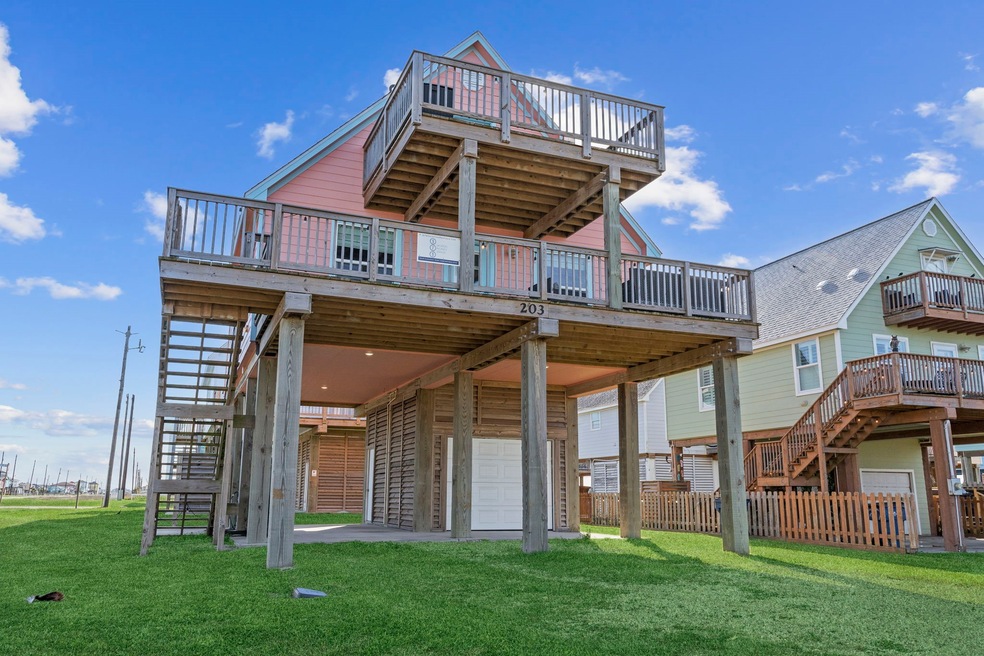 For Sale $409,500 • Co-Listing Agent