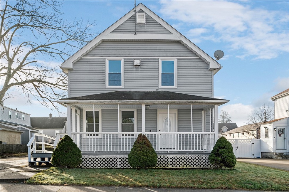 33 Gilbert St, Woonsocket, RI 02895 - photo 1