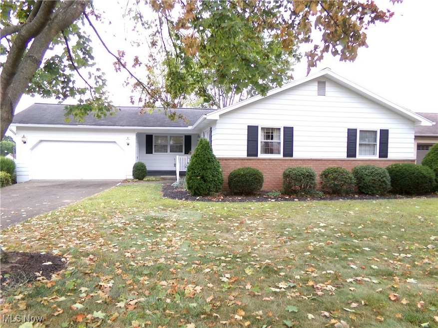 835 Highland Blvd, Coshocton, OH 43812 - photo 1
