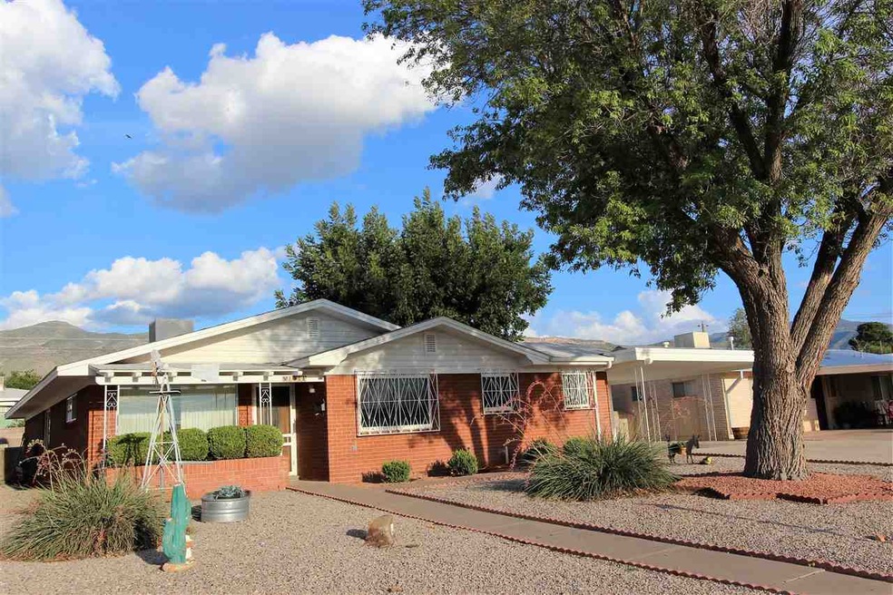 1306 College Ave, Alamogordo, NM 88310 - photo 1