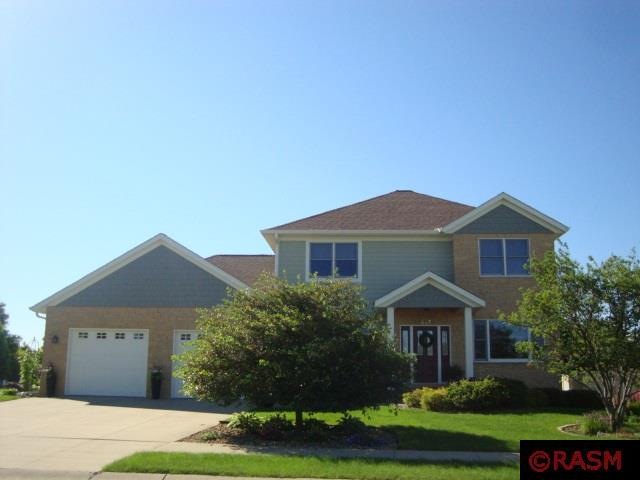 437 Woodhaven Ln, Mankato, MN 56001 - photo 1