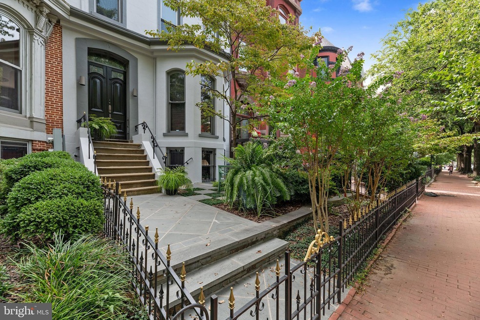 1302 Rhode Island Ave NW unit B, Washington, DC 20005 - photo 1