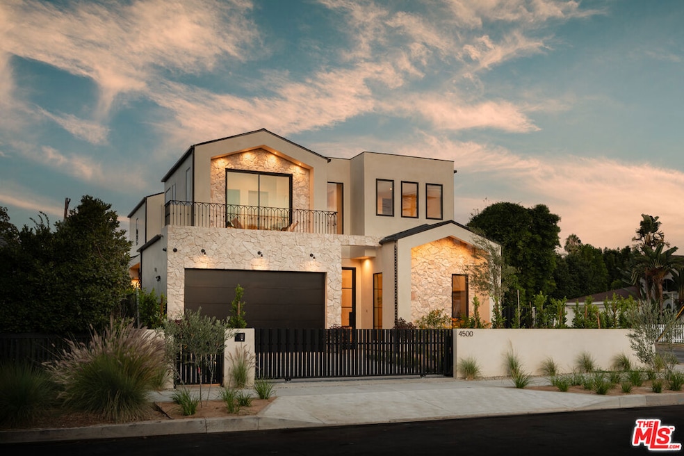 4500 Calhoun Ave, Sherman Oaks, CA 91423 - photo 1