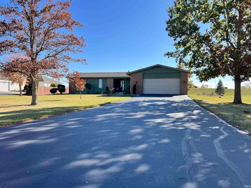 2103 W Hamilton Rd, Fort Wayne, IN 46819 - photo 1