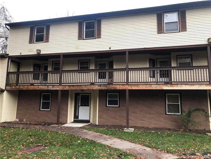 883 Rubber Ave unit 21, Naugatuck, CT 06770 - photo 1
