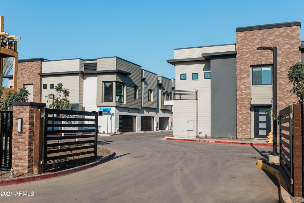 162 E Hearne Way, Gilbert, AZ 85234 - photo 1