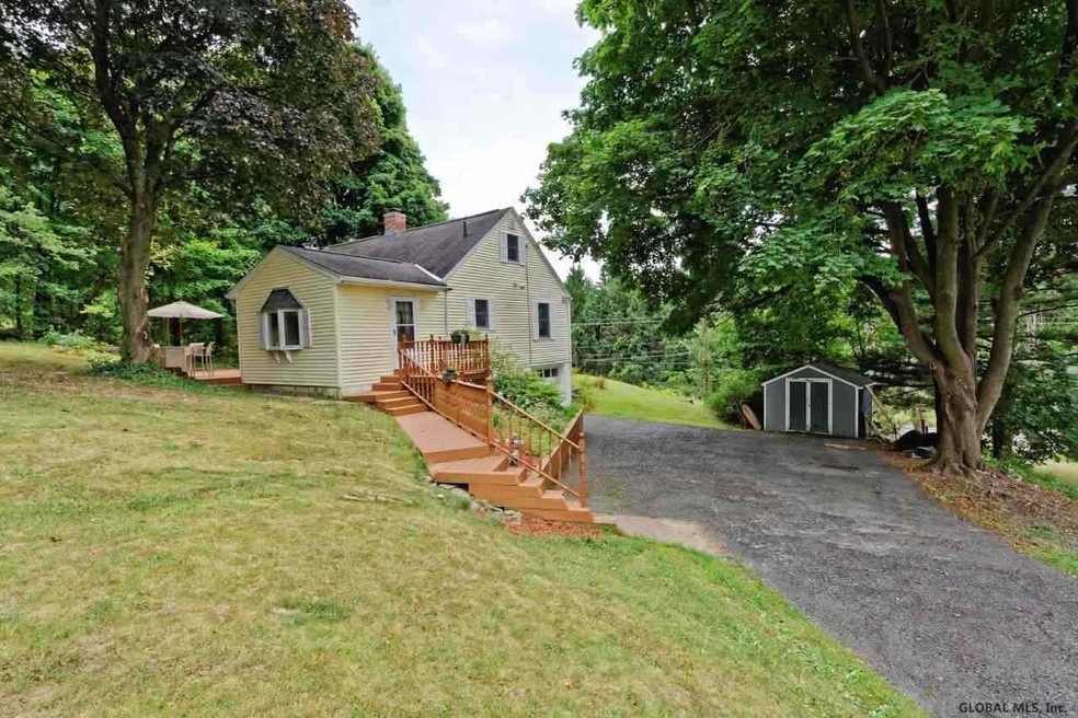 5 Johnson St, Troy, NY 12180 - photo 1