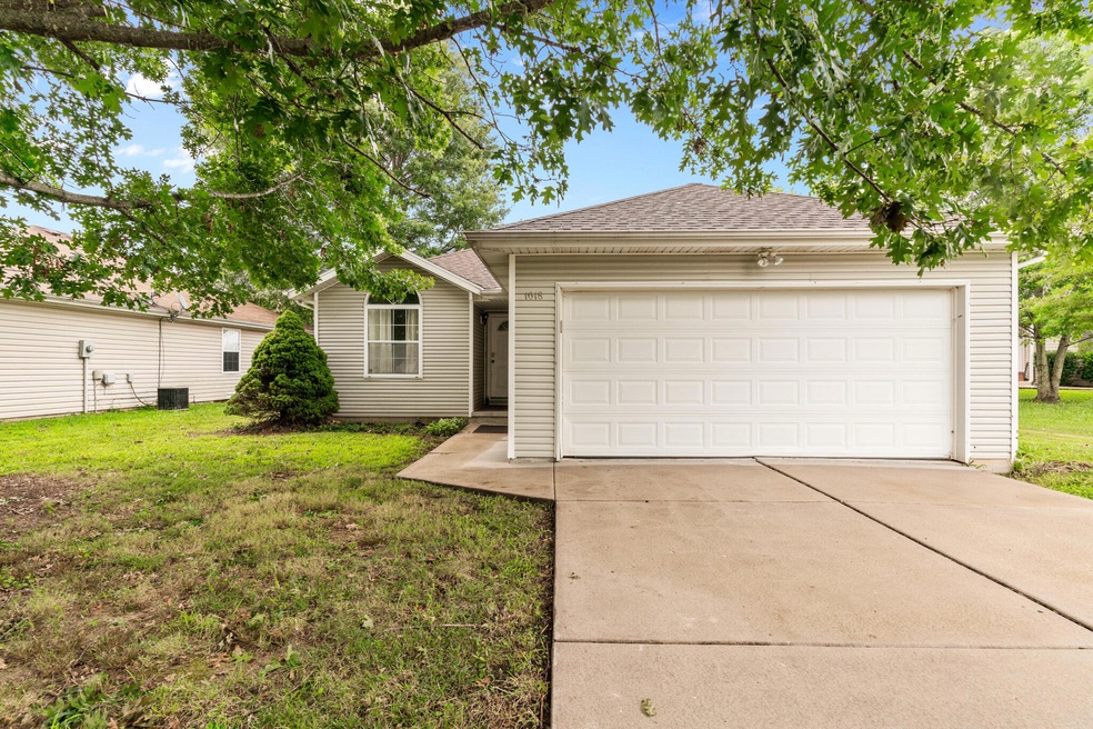 1018 W Butterfield Dr, Nixa, MO 65714 - photo 1