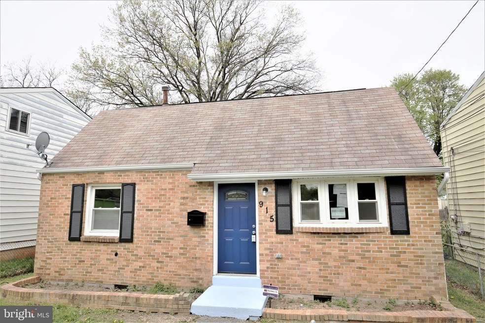 915 Clovis Ave, Capitol Heights, MD 20743 - photo 1