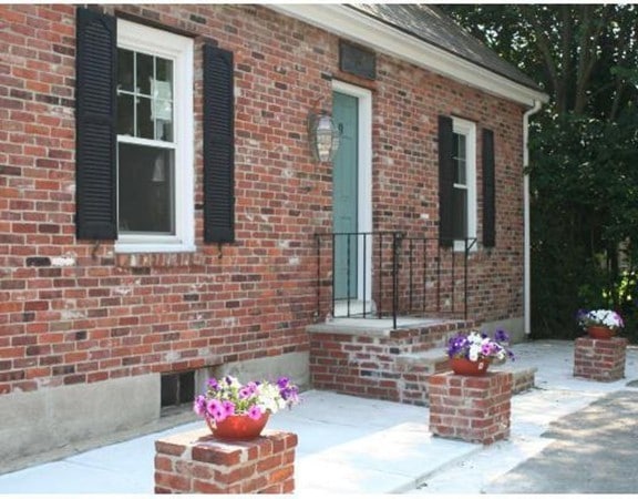 20 Valley St, Wakefield, MA 01880 - photo 1