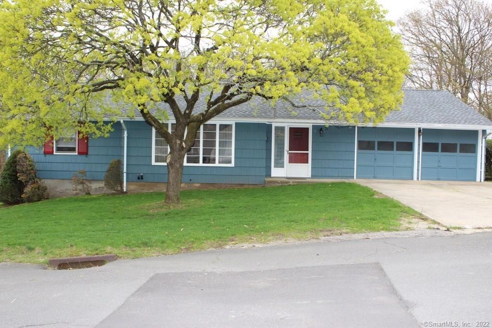 82 Pineridge Rd, Waterbury, CT 06706 - photo 1