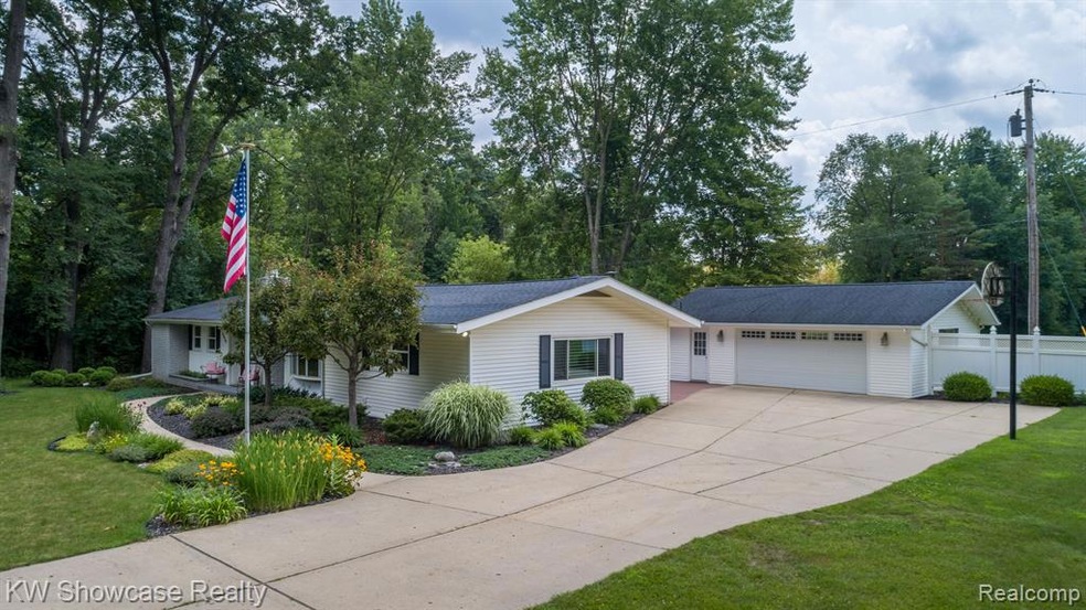 4850 Cedar Island Rd, White Lake, MI 48383 - photo 1