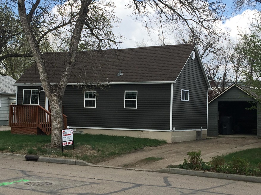 122 5th Street NE, Hazen