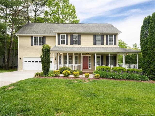 Welcome to 11 Whitleigh Ct!