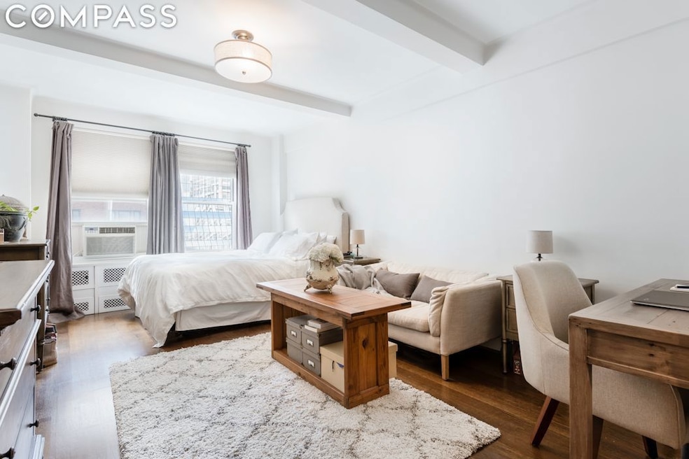 433 W 34th St unit 12D, New York, NY 10001 - photo 1