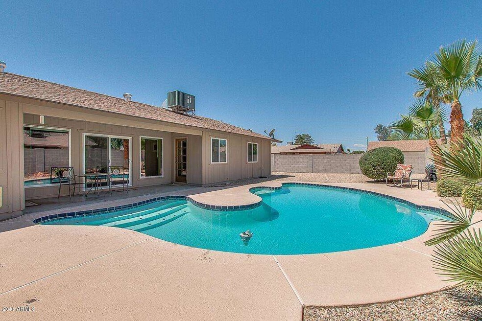 4236 W Michelle Backyard 4