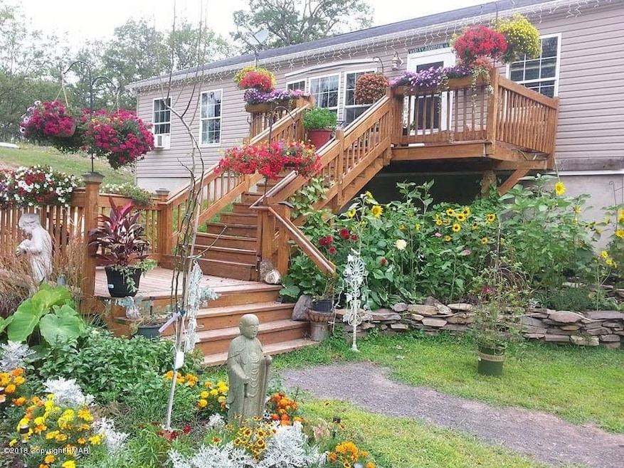 190 Hummingbird Trail, Bushkill, PA 18324 - photo 1