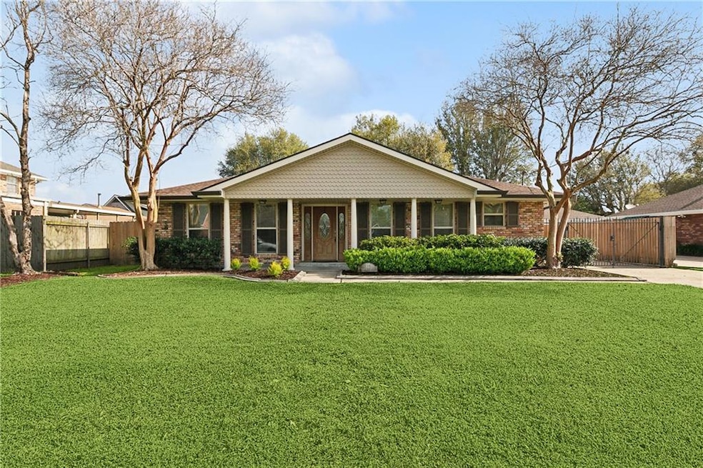 Under Contract $416,500 • Co-Listing Agent