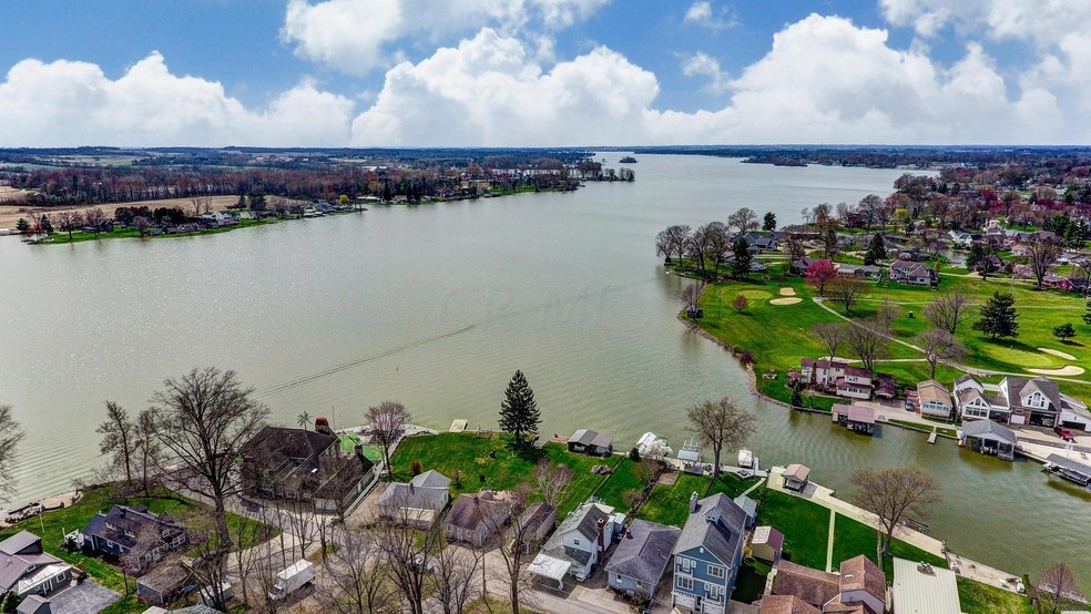 666 Lexington Ave, Thornville, OH 43076 - photo 1